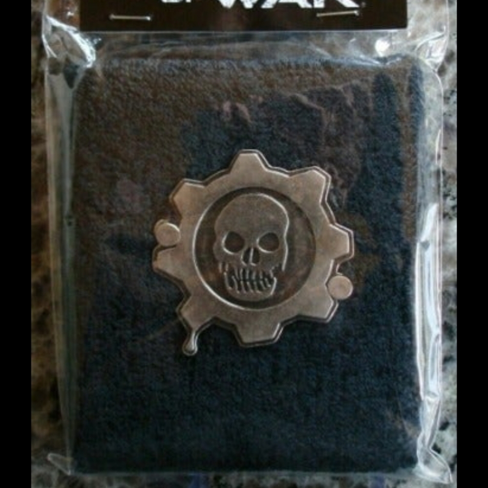 NEW Neca Gears of War 3D Metal Omen Skull Promo Sweatband Wristband RARE MIP